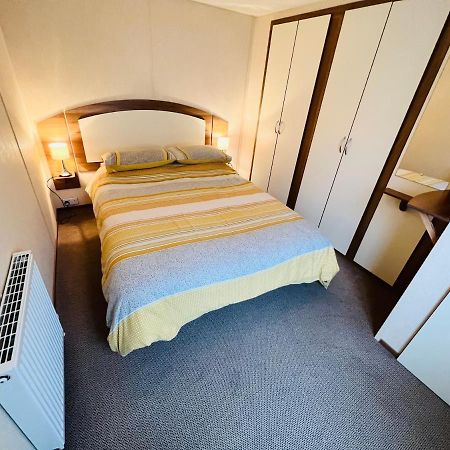 2 Bedroom Caravan Nv16, Lower Hyde, Shanklin, Isle Of Wight Exterior photo