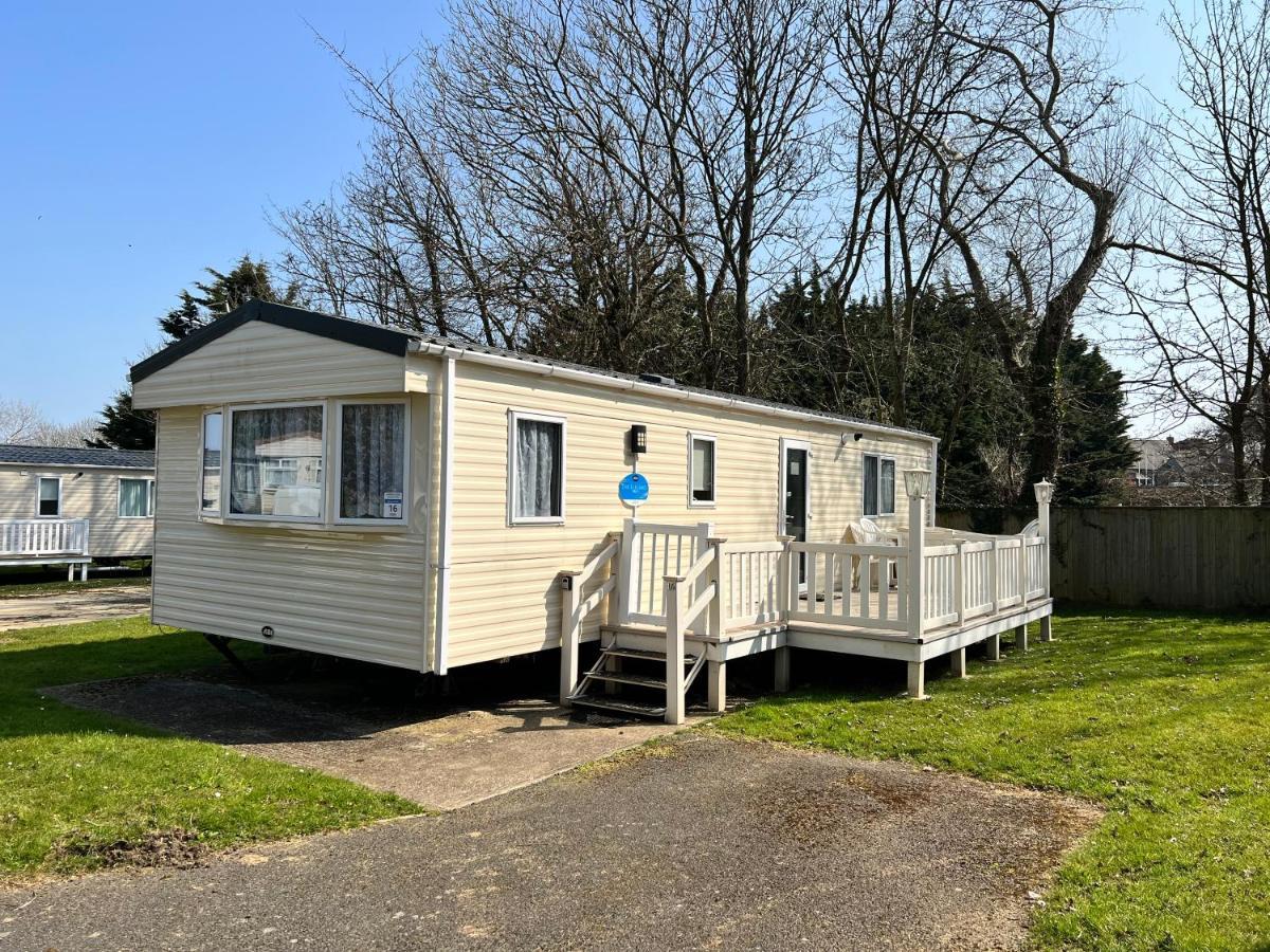 2 Bedroom Caravan Nv16, Lower Hyde, Shanklin, Isle Of Wight Exterior photo