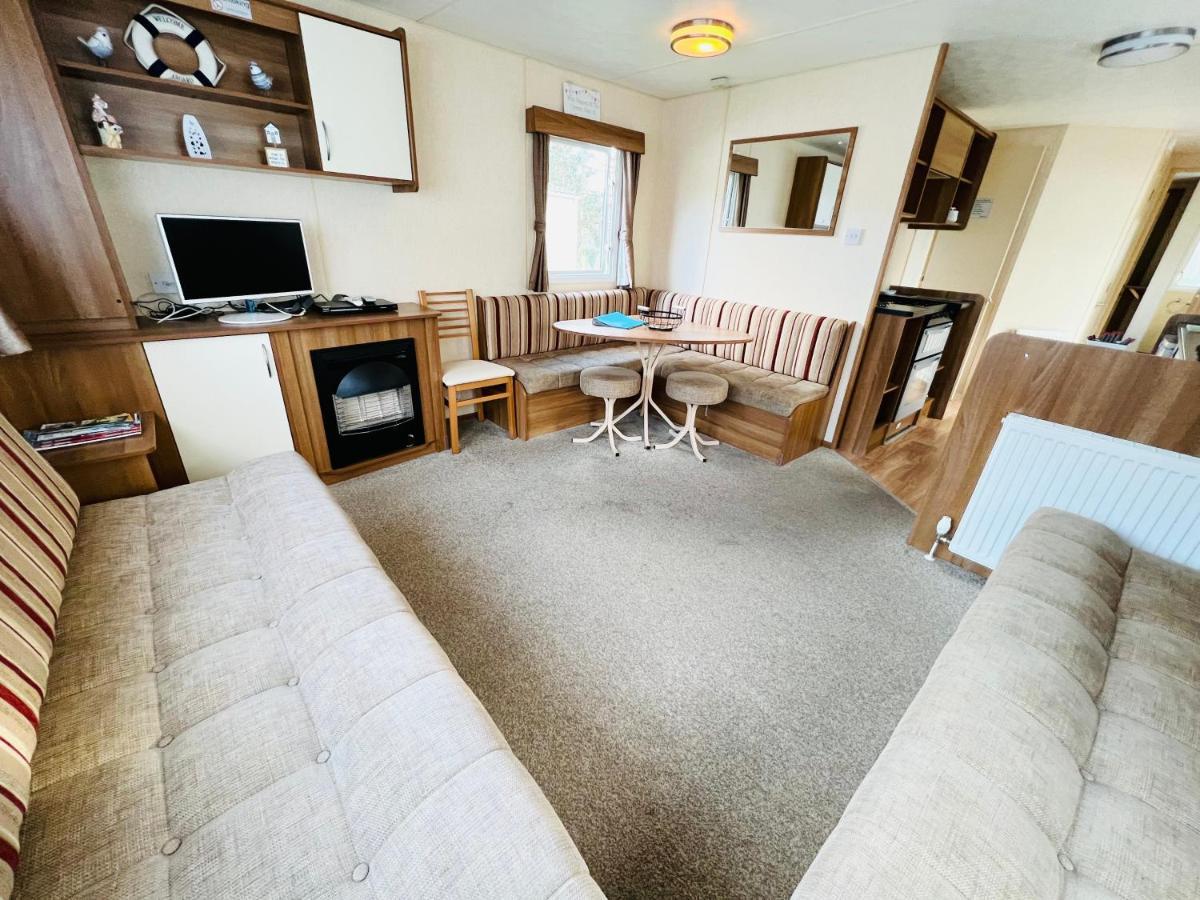 2 Bedroom Caravan Nv16, Lower Hyde, Shanklin, Isle Of Wight Exterior photo